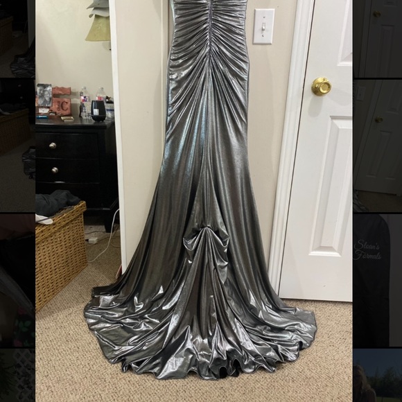 Jovani Metallic Gown practically New! Sz00 - Picture 8 of 16